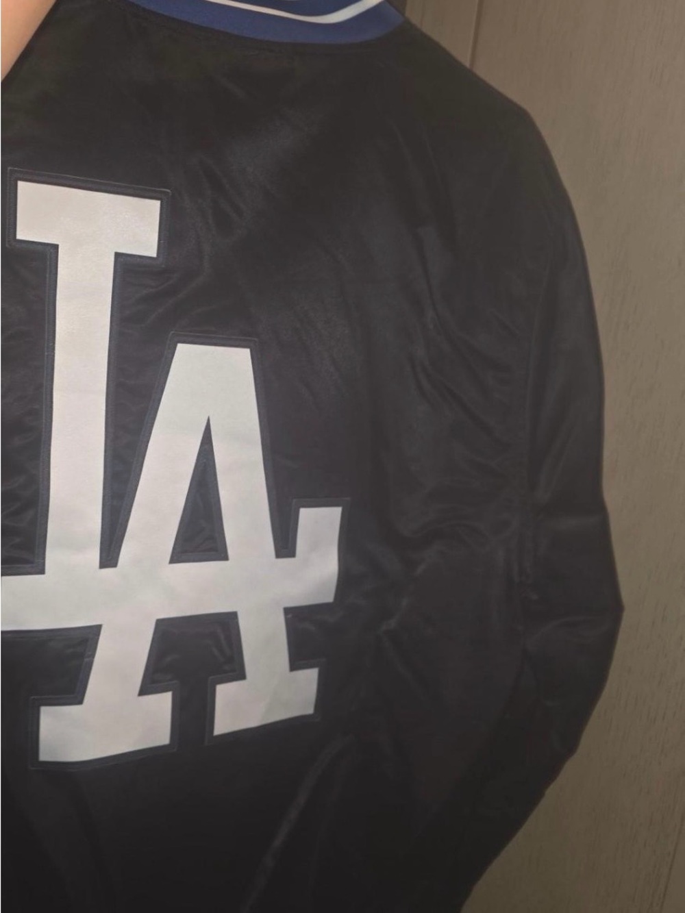 Dodgers Jacket - Picture 2 of 8